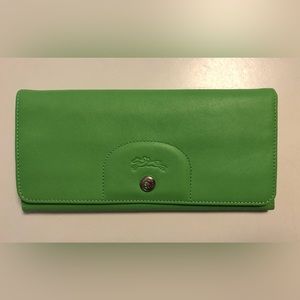 Longchamp wallet women’s lime green